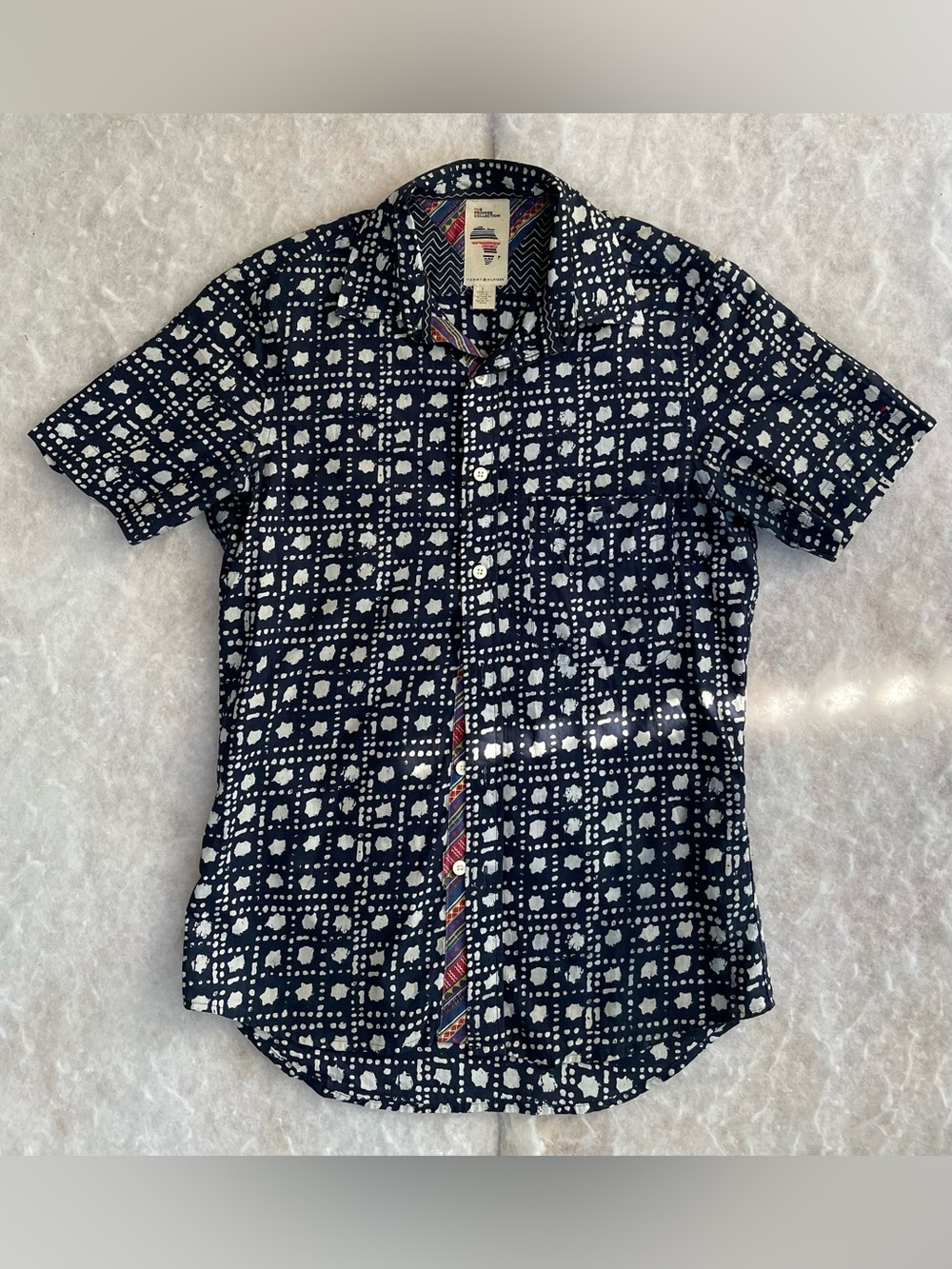Tommy Hilfiger shirt men Blue And White  Geometric African Pattern (SKU555)